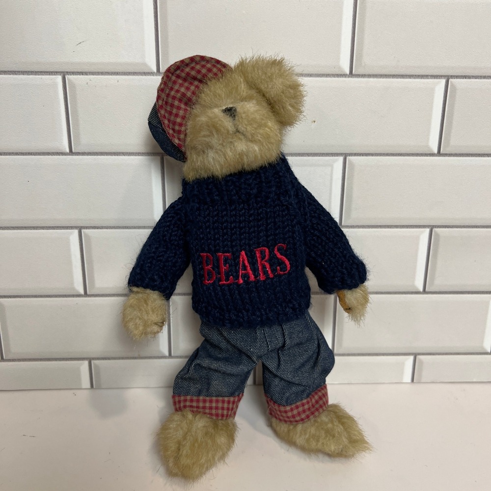 Boyds Bear‎ Collectible Teddy Bear Navy Sweater Denim Jeans Red Plaid Hat